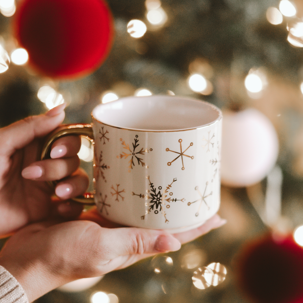 *NEW* Gold Snowflakes Coffee Mug - Christmas Decor